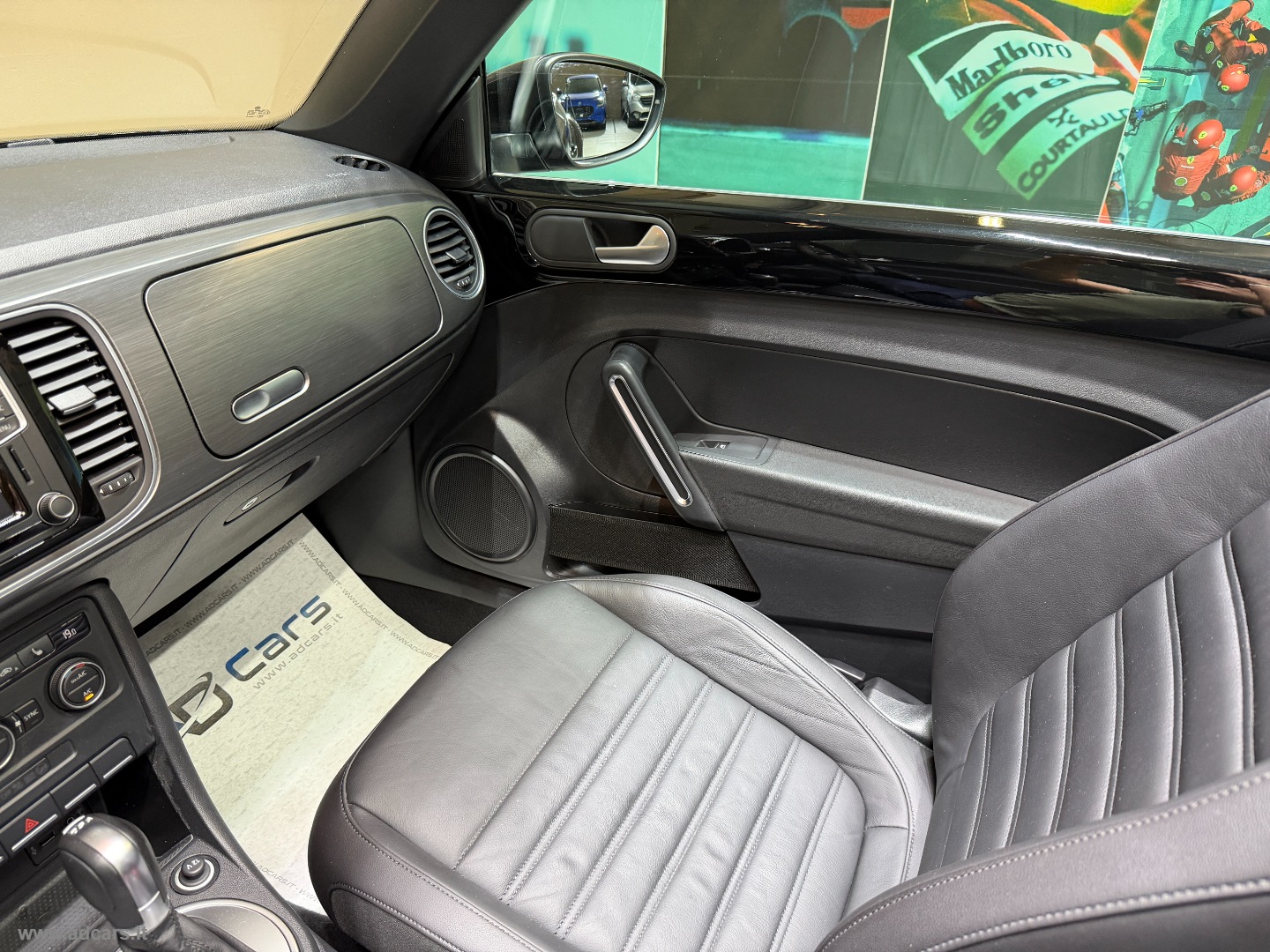 Maggiolino Cabrio 1.2 TSI Design BMT DSG Allstar *BOOK SERVICE VW* - immagine 19