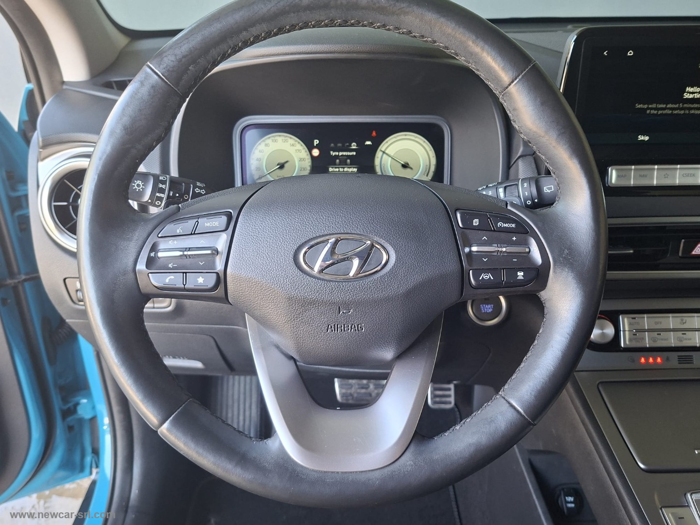 Kona EV 64 kWh XClass - immagine 19