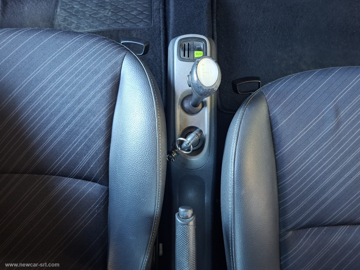 fortwo 1000 52 kW MHD coupé pure - immagine 19