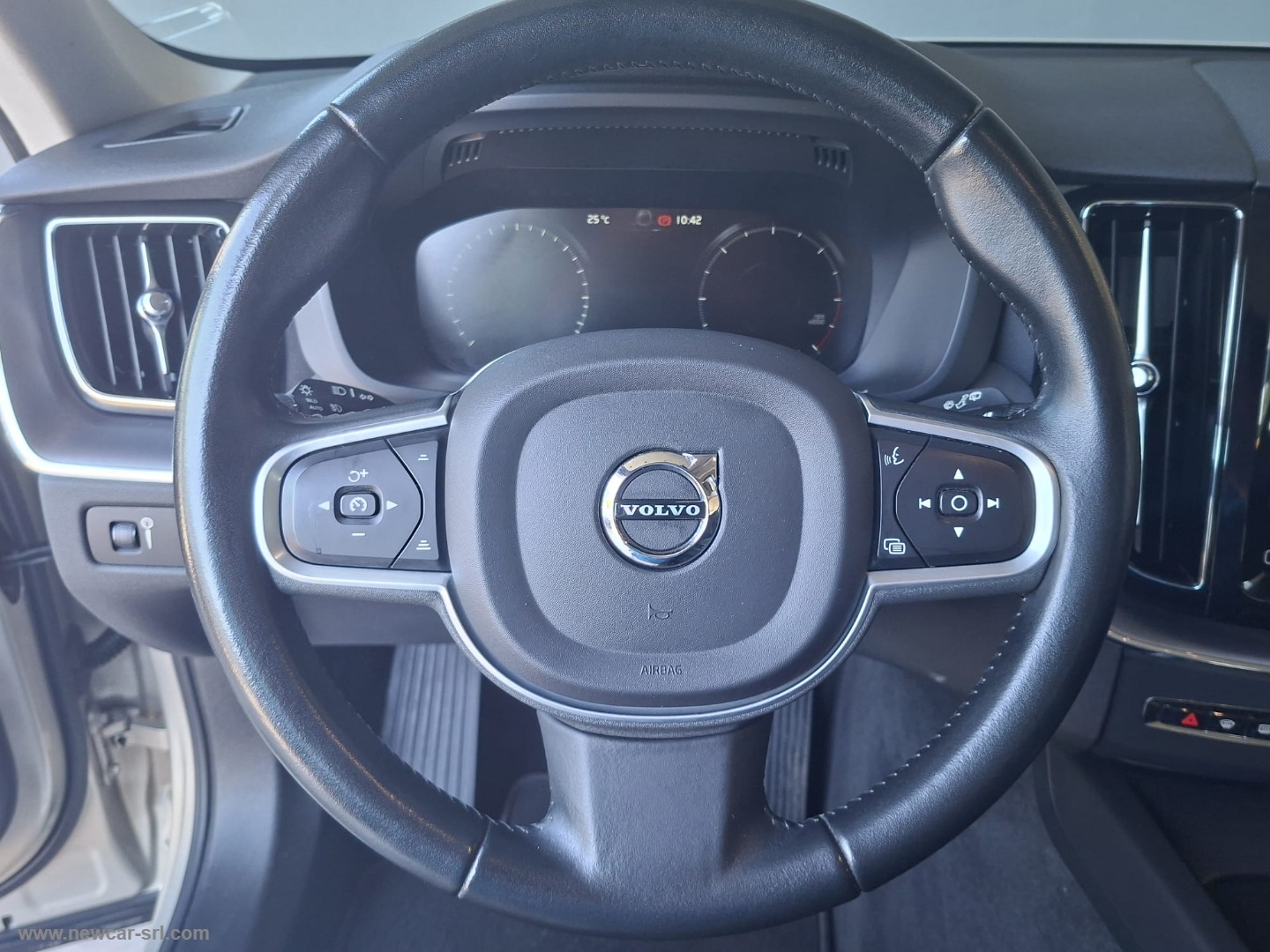 XC60 B4 Geartronic Momentum - immagine 19