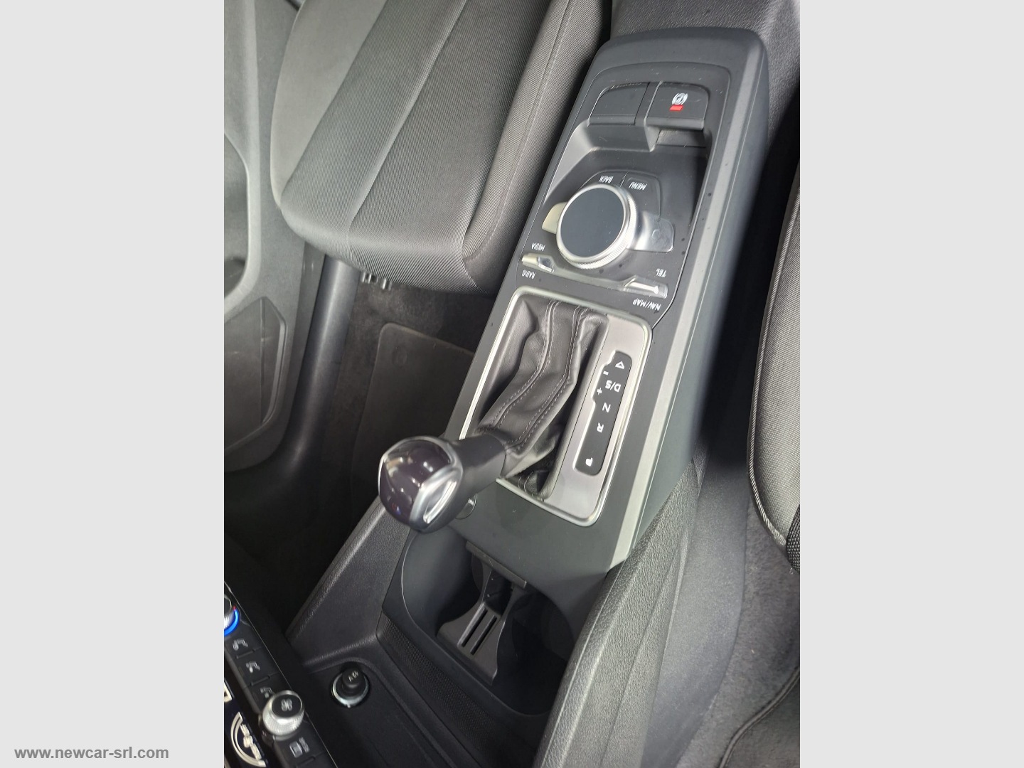 Q2 30 TDI S tronic - immagine 19
