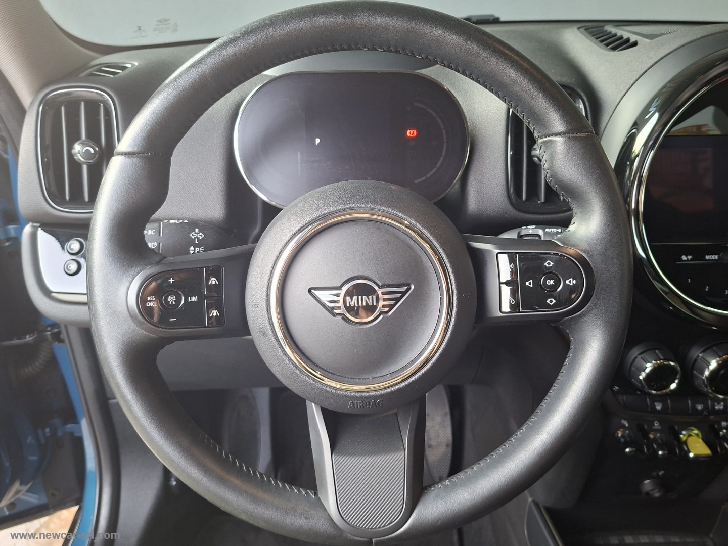 Mini Cooper SE Business Countryman ALL4 - immagine 19