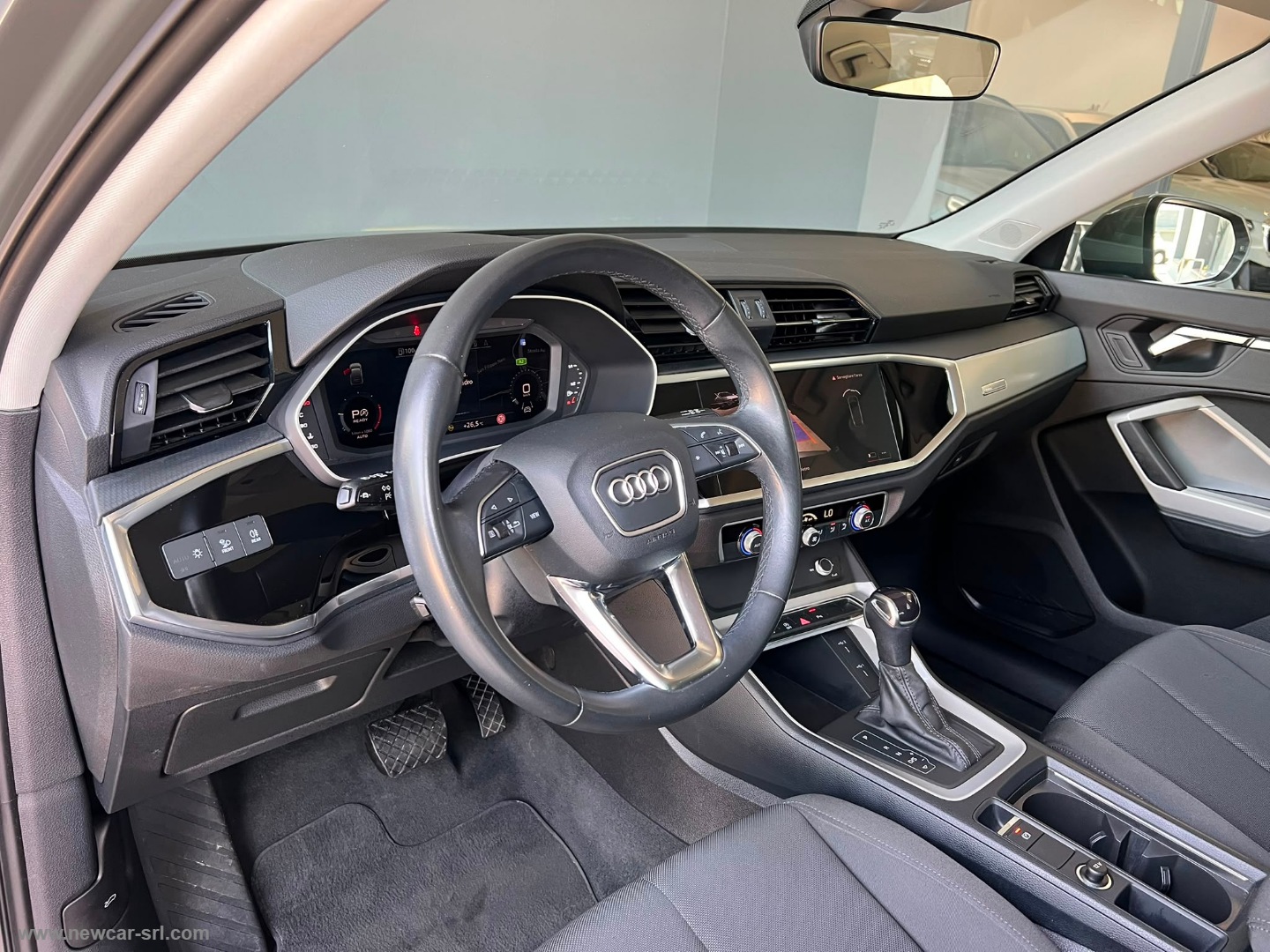 Q3 SPB 35 TDI S tronic Identity Black - immagine 19