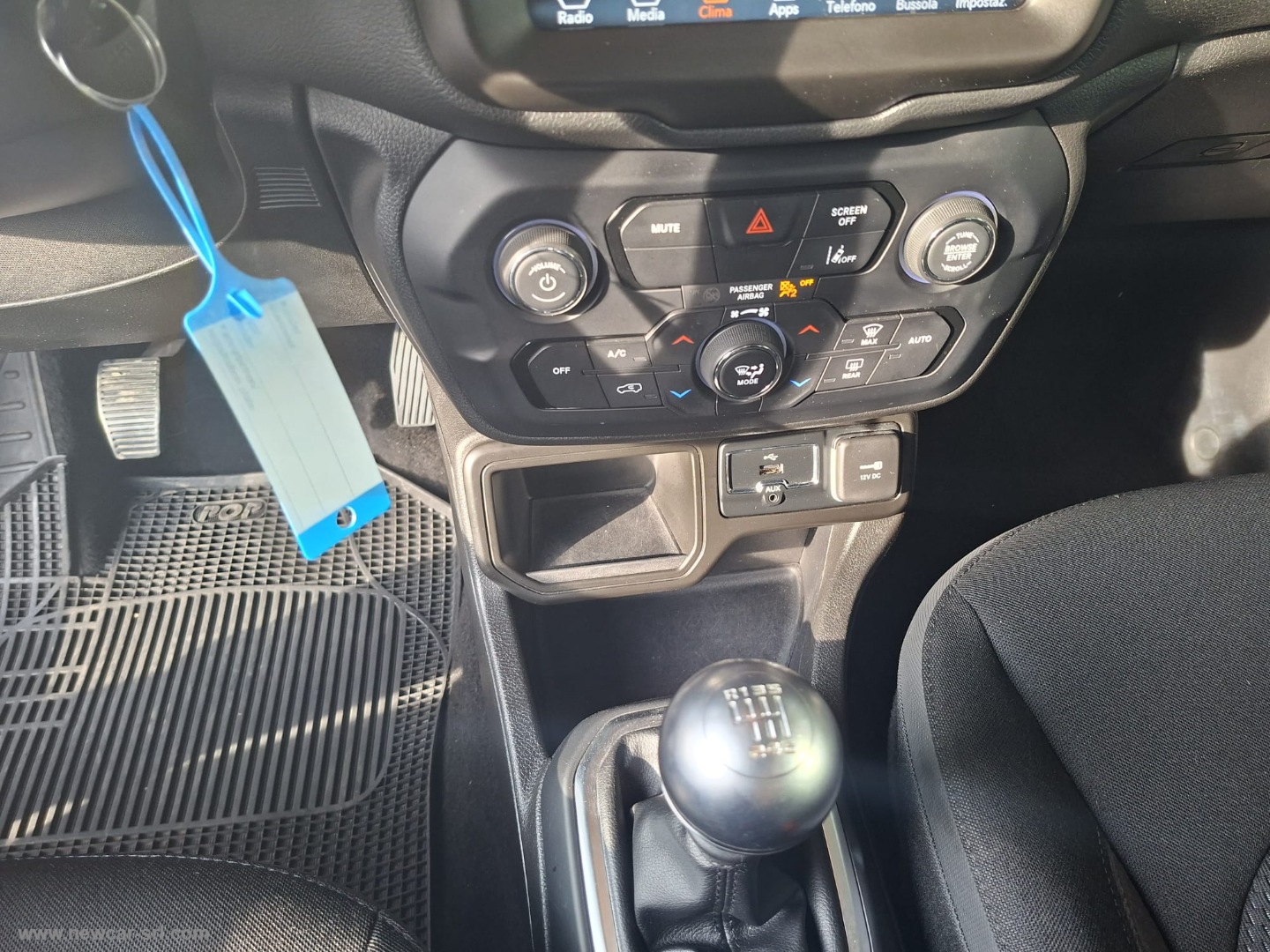 Renegade 1.6 Mjt 130CV Longitude - immagine 19