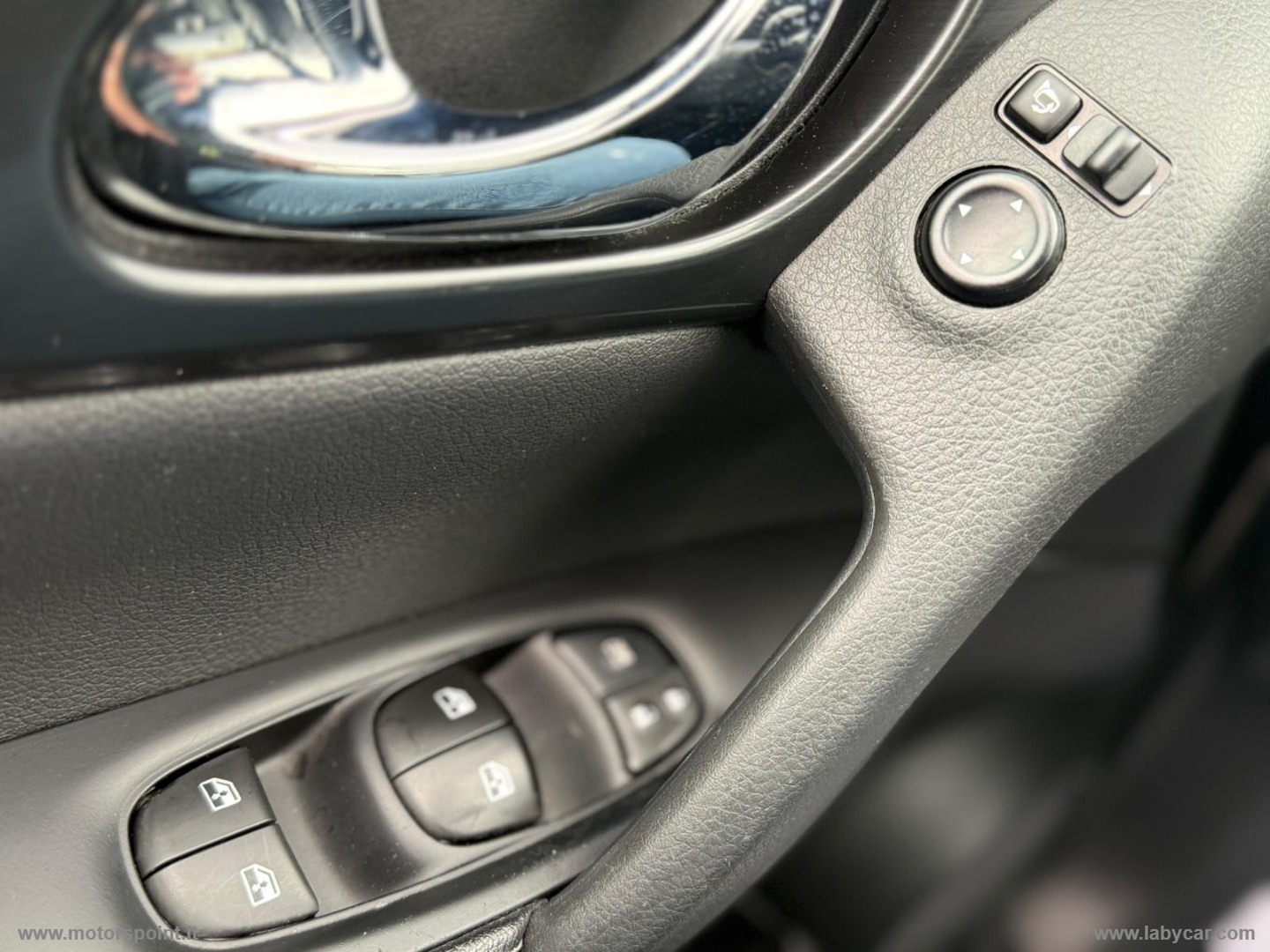 Qashqai 1.5 dCi 115 CV DCT N-TEC TETTO PELLE - immagine 19