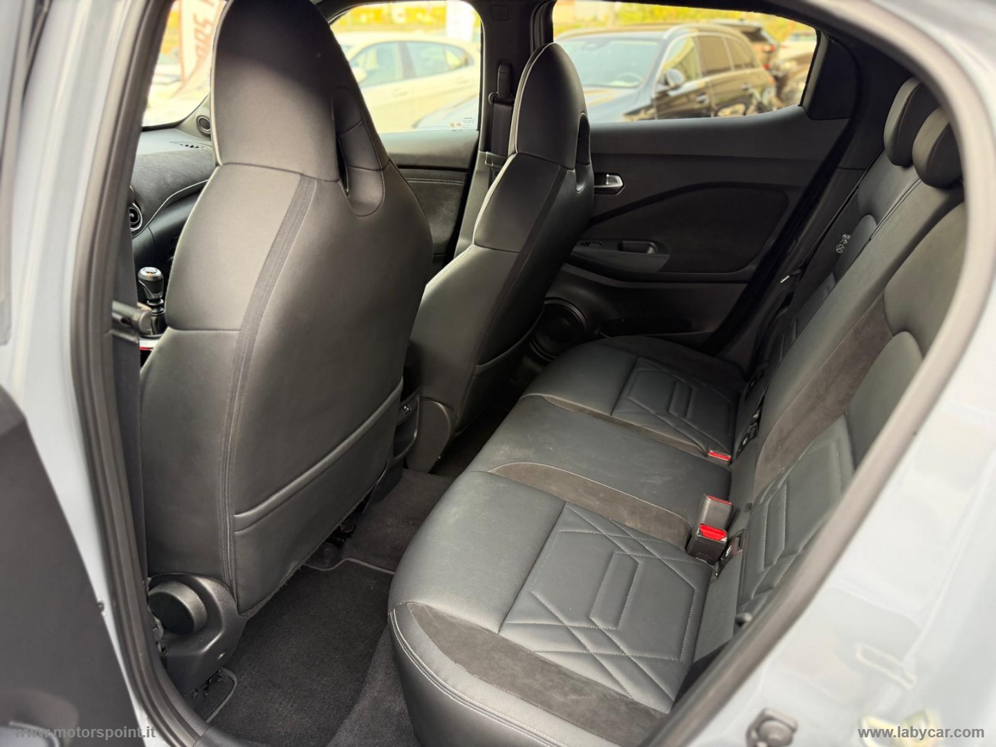 Juke 1.0 DIG-T 114 CV N-Design SOLO KM 30000 - immagine 19