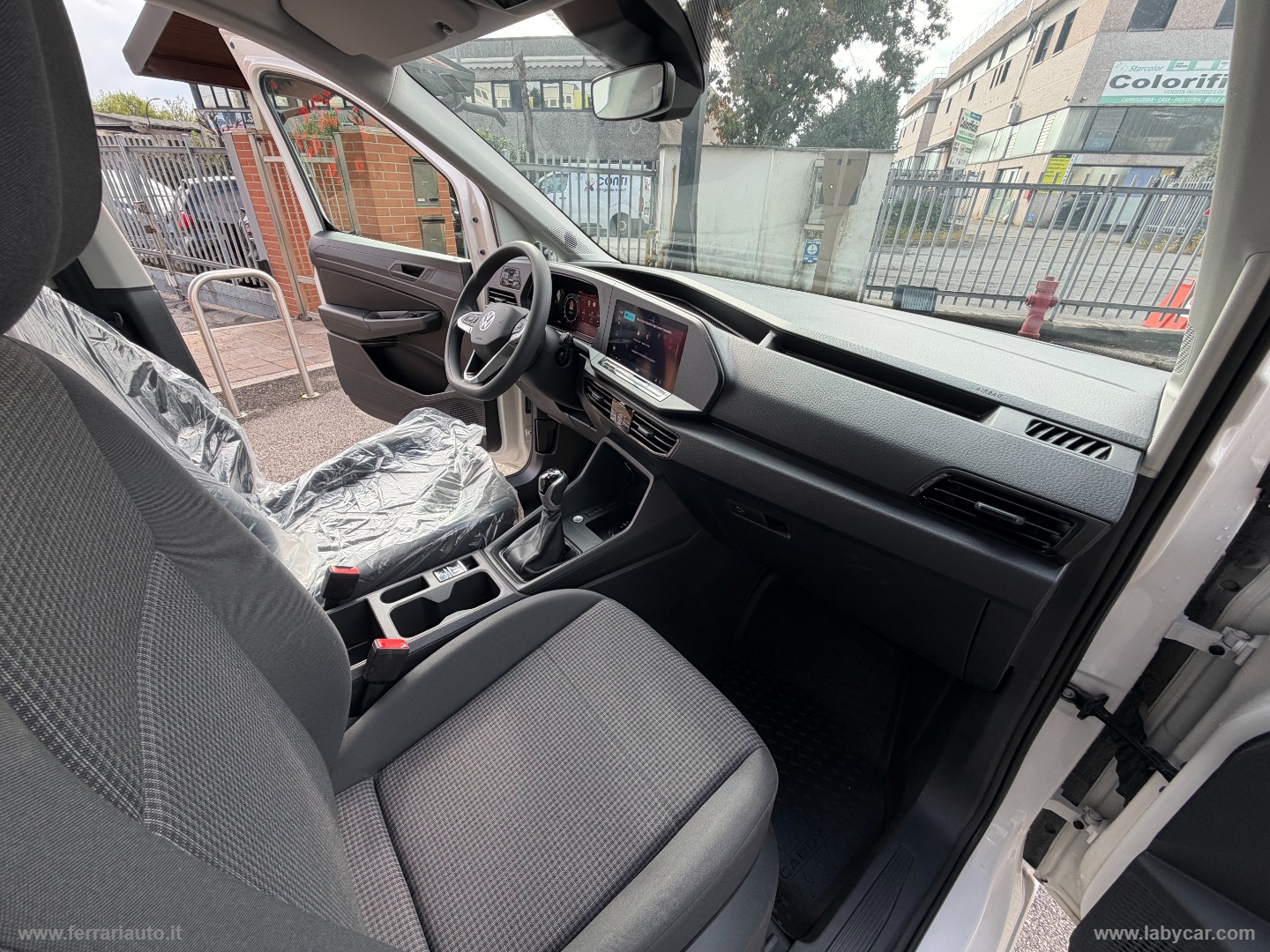 Caddy 2.0 TDI 75 CV Furgone Business KM ZERO - immagine 19