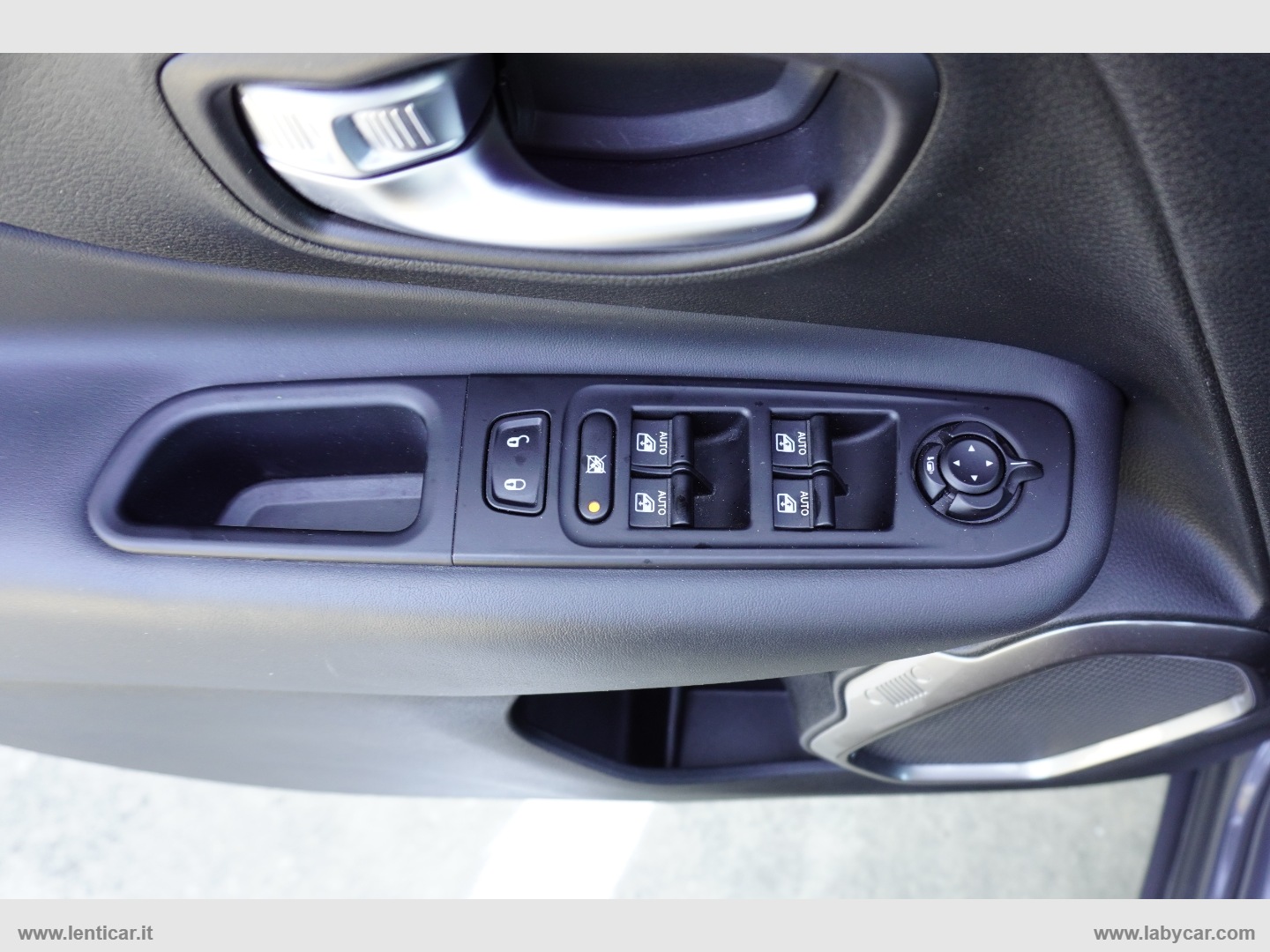 Renegade 1.6 Mjt 130CV Limited Euro 6D-Temp - immagine 19
