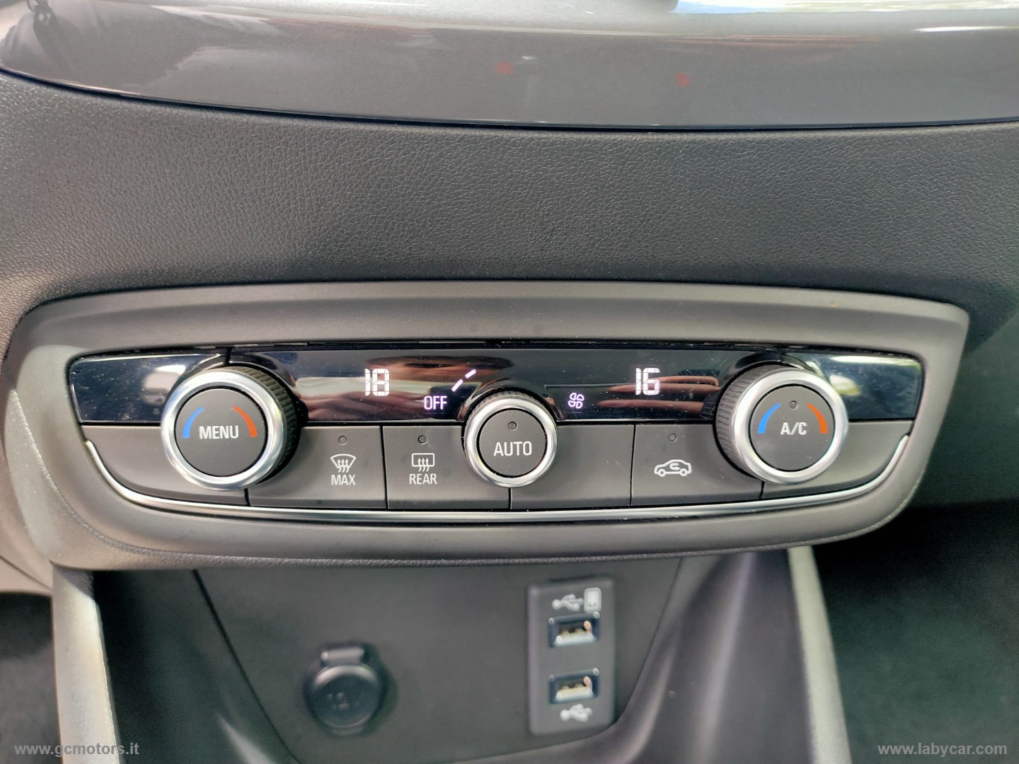 Opel Crossland Crossland 1.2 T. 12V 130CV aut.S&S Eleg. - Immagine 19