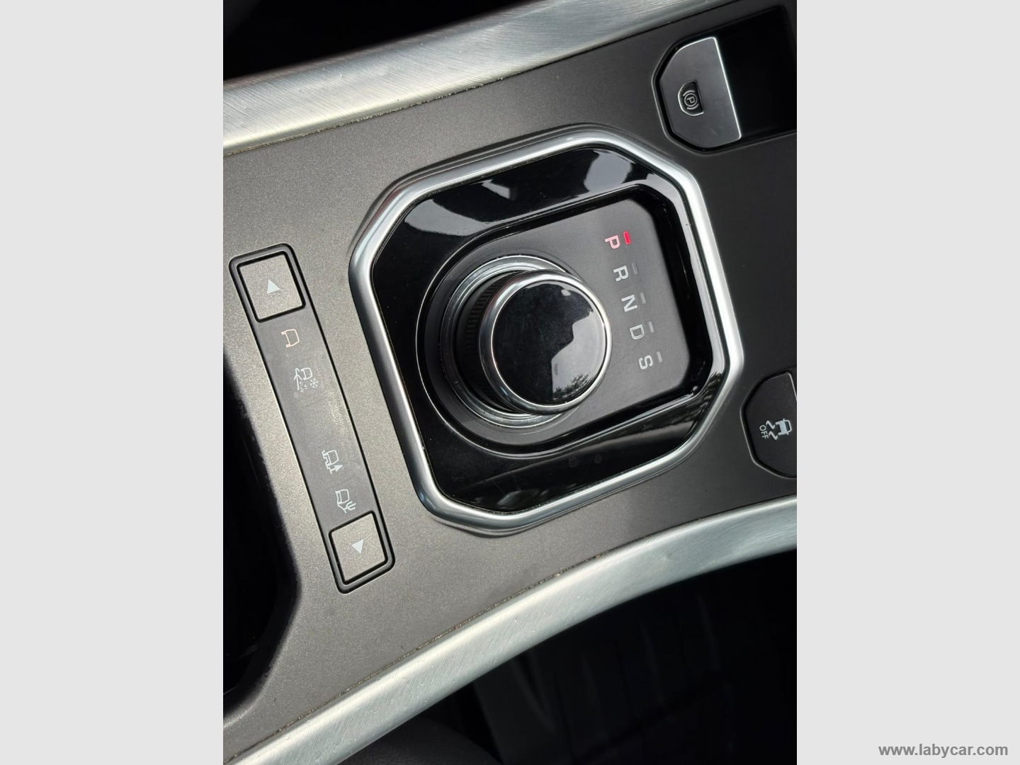 RR Evoque 2.0 TD4 180CV 5p. SE Dynamic MOTORE NUOVO CON GARANZIA 12 MESI - immagine 19