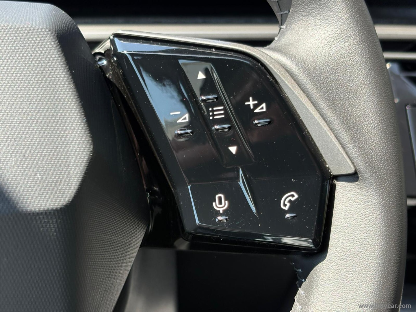 3008 Hybrid 136 e-DCS6 Allure - immagine 19