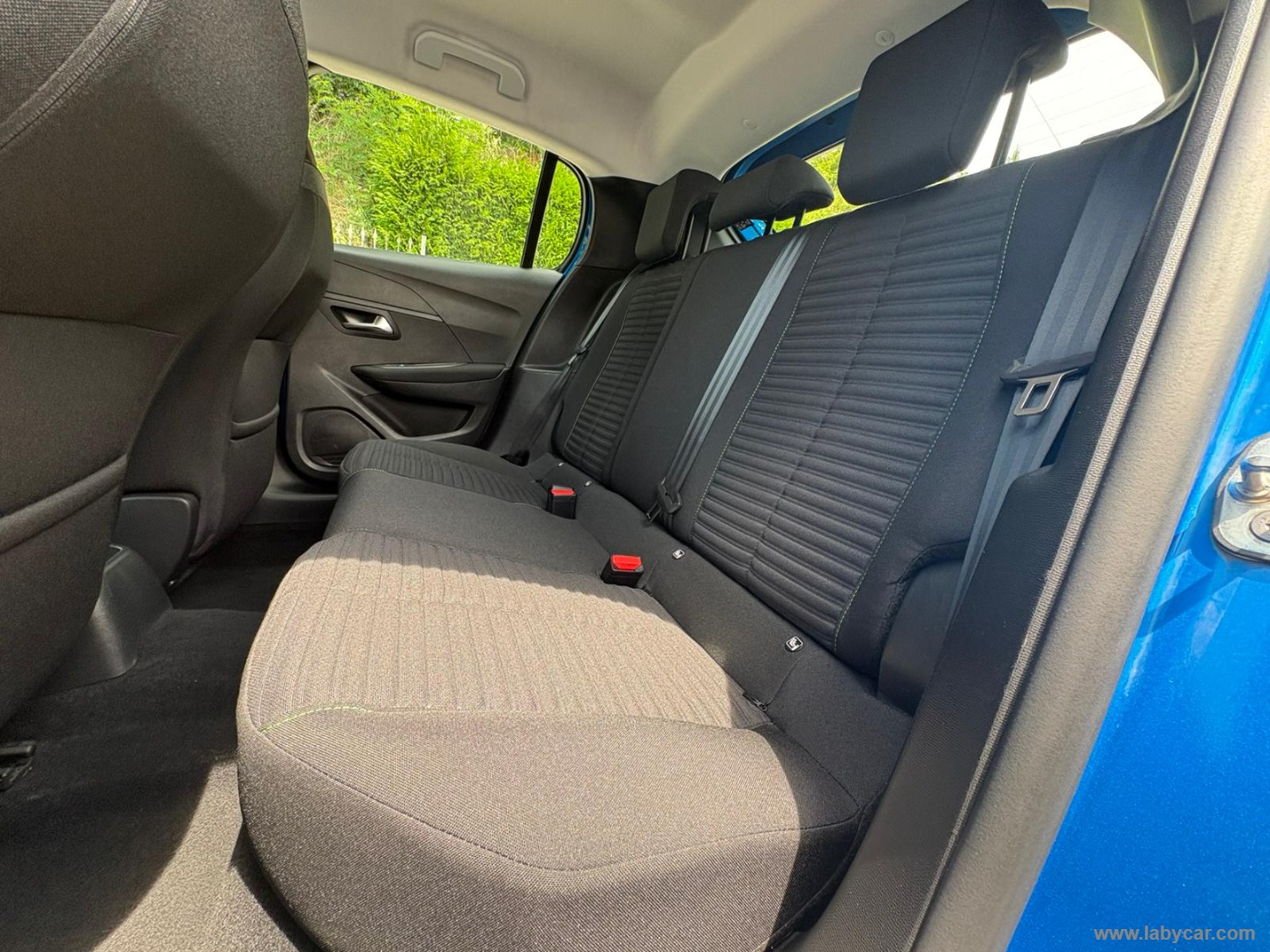 Peugeot 208 PureTech 100 S&S 5p. Active - Immagine 19