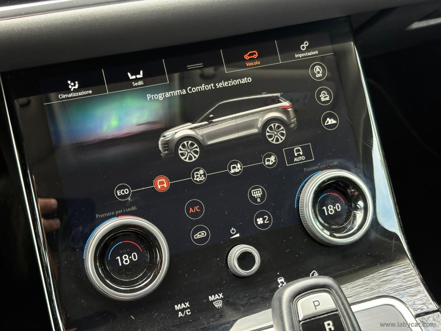 RR Evoque 2.0D L.Flw 150 AWD Auto SE - immagine 19