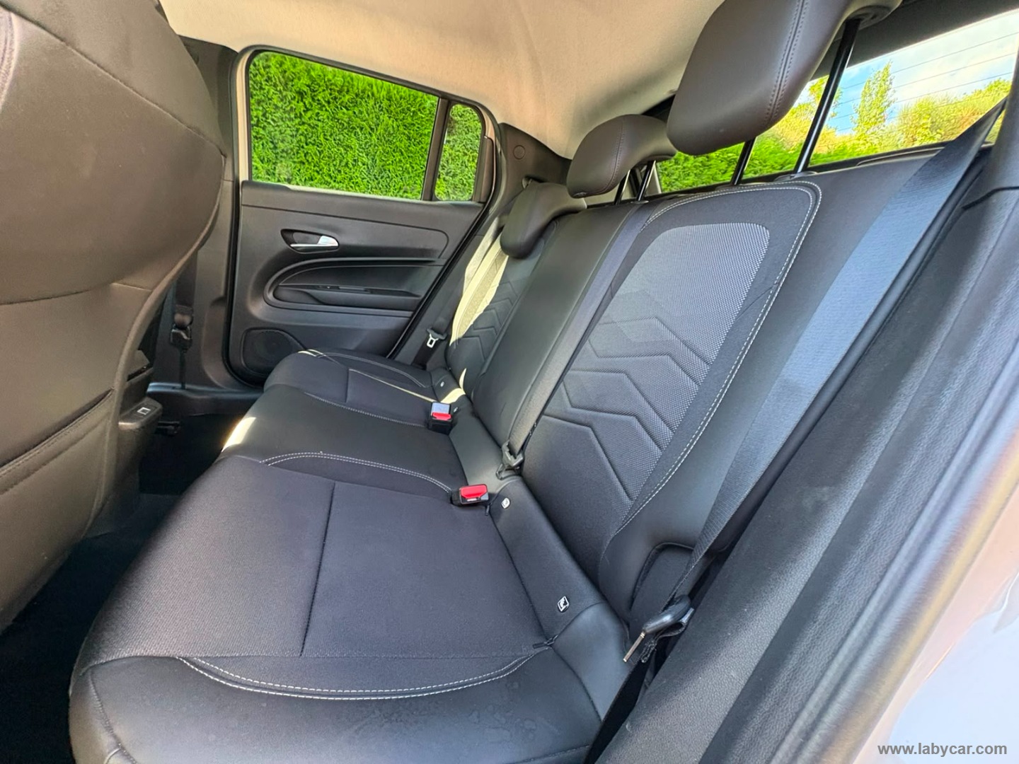 Jeep Avenger 1.2 Turbo Summit - Immagine 19