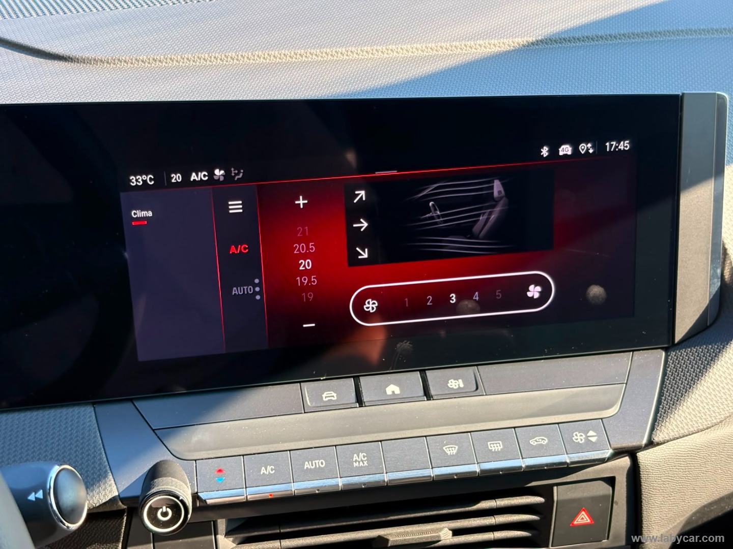 Opel Astra Hybrid 145 CV DCT6 ST Edition - Immagine 19
