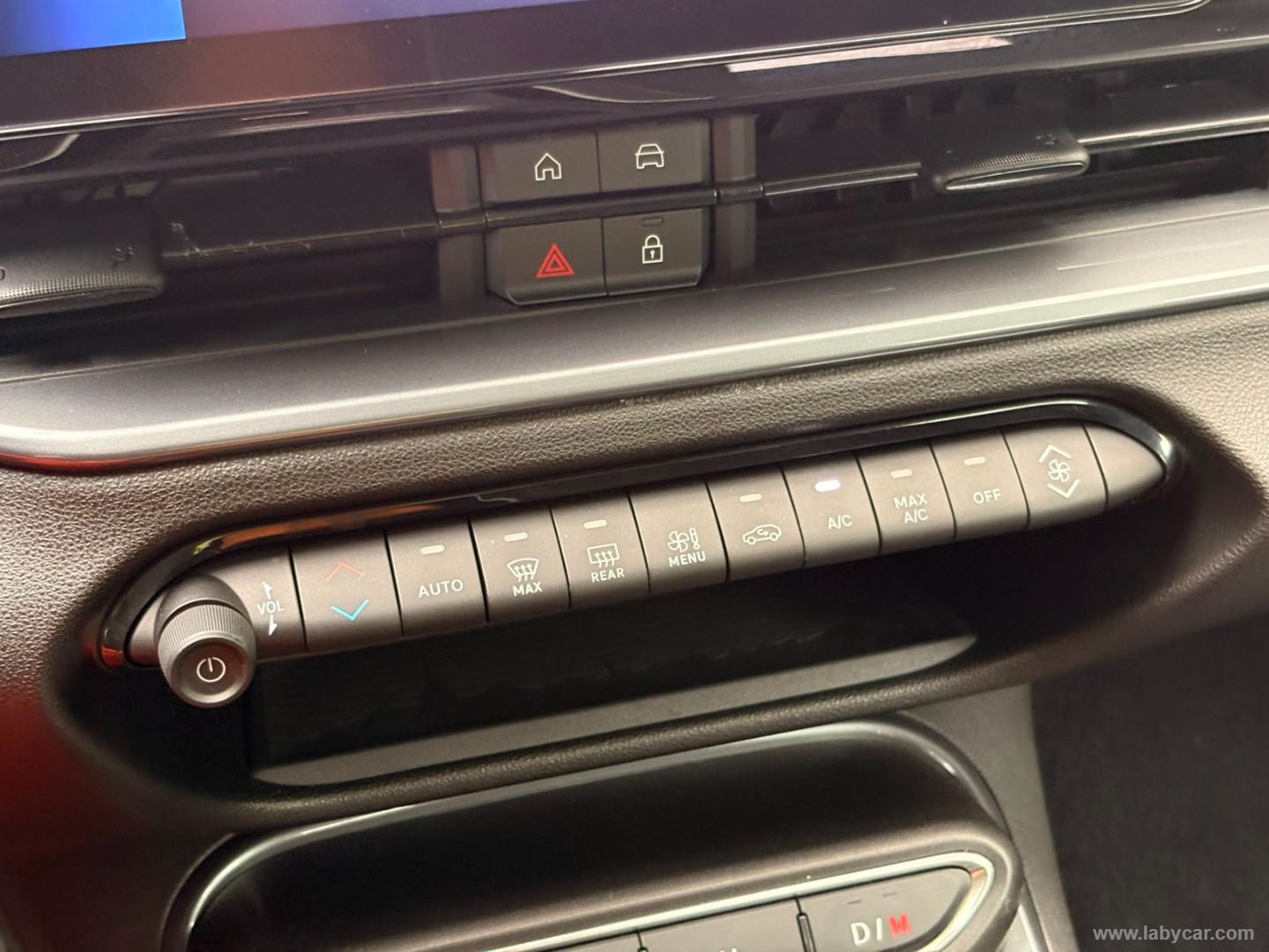 Fiat 600 Hybrid 145 CV DCT MHEV Icon - Immagine 19