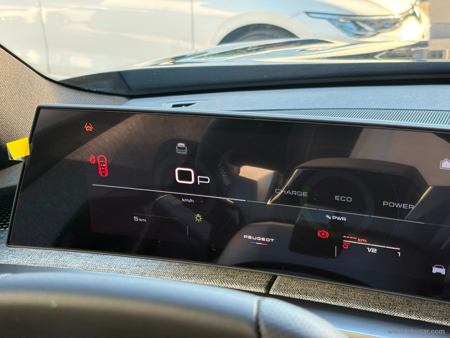 Peugeot 3008 Hybrid 145 e-DCS6 GT - Immagine 19