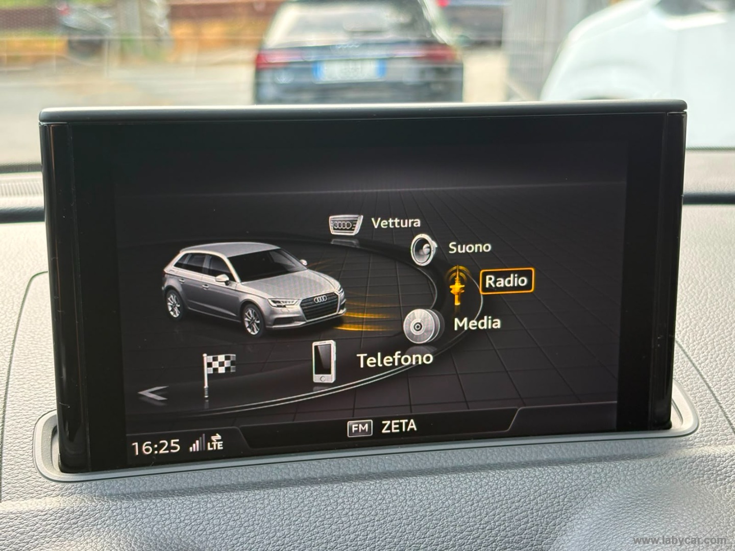 Audi A3 SPB 2.0 TDI Sport - Immagine 19