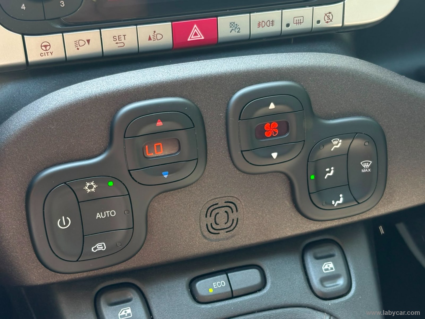 Fiat Panda Cross 0.9 TwinAir Turbo S&S 4x4 - Immagine 19