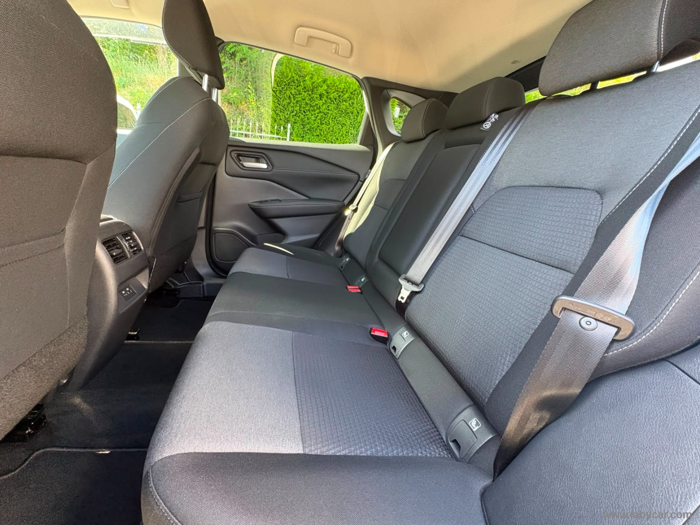 Nissan Qashqai MHEV 140 CV N-Connecta - Immagine 19