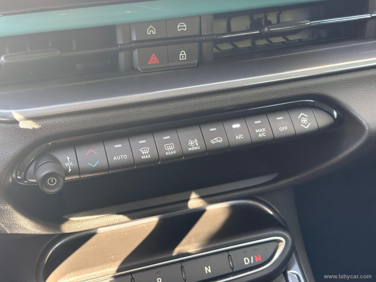 Fiat 600 Hybrid 145 CV DCT MHEV Icon - Immagine 19