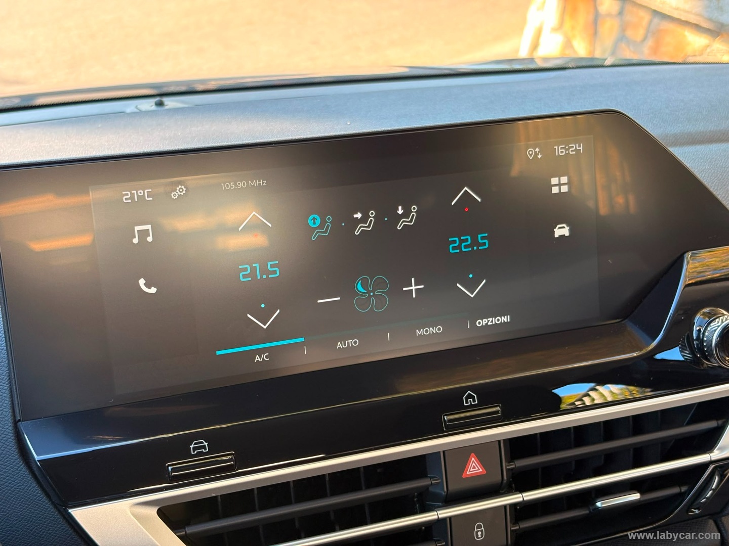 Citroën C4 Hybrid 110 e-DCS6 You - Immagine 19