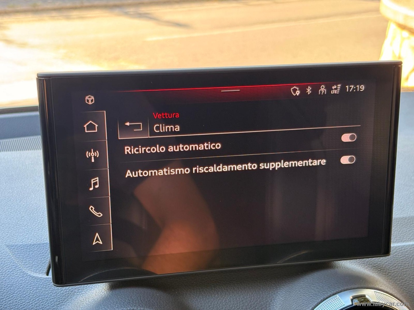 Audi Q2 35 TDI S tronic Identity Black - Immagine 19