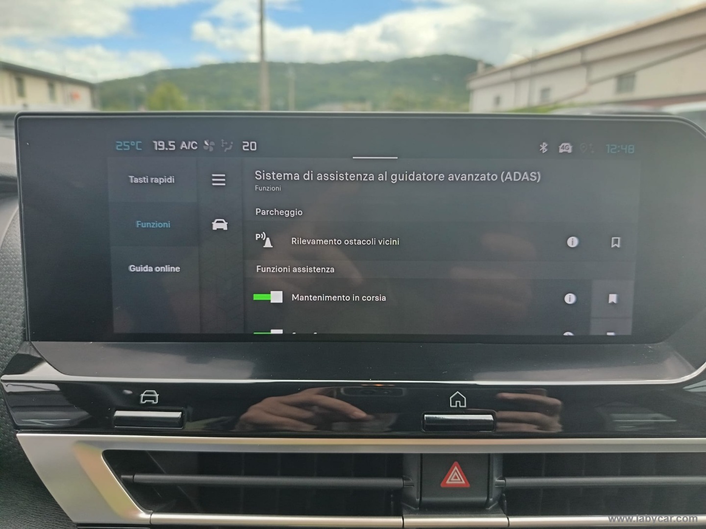 Citroën C4 Hybrid 145 e-DCS6 Plus - Immagine 19