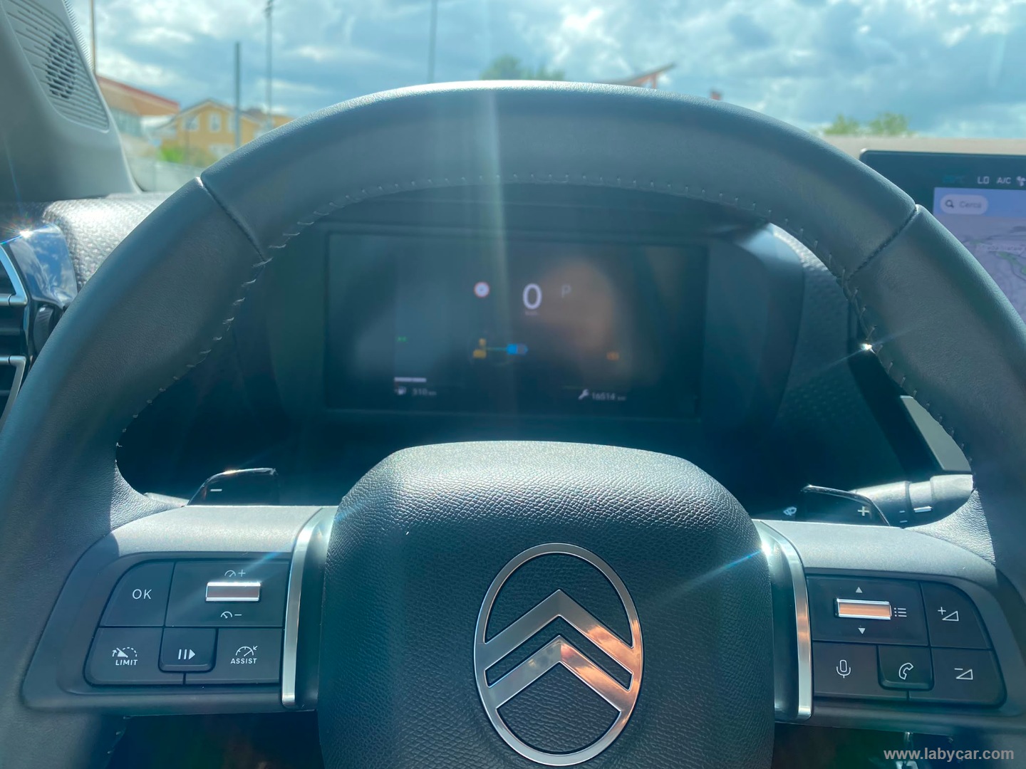 Citroën C4 Hybrid 145 e-DCS6 Plus - Immagine 19