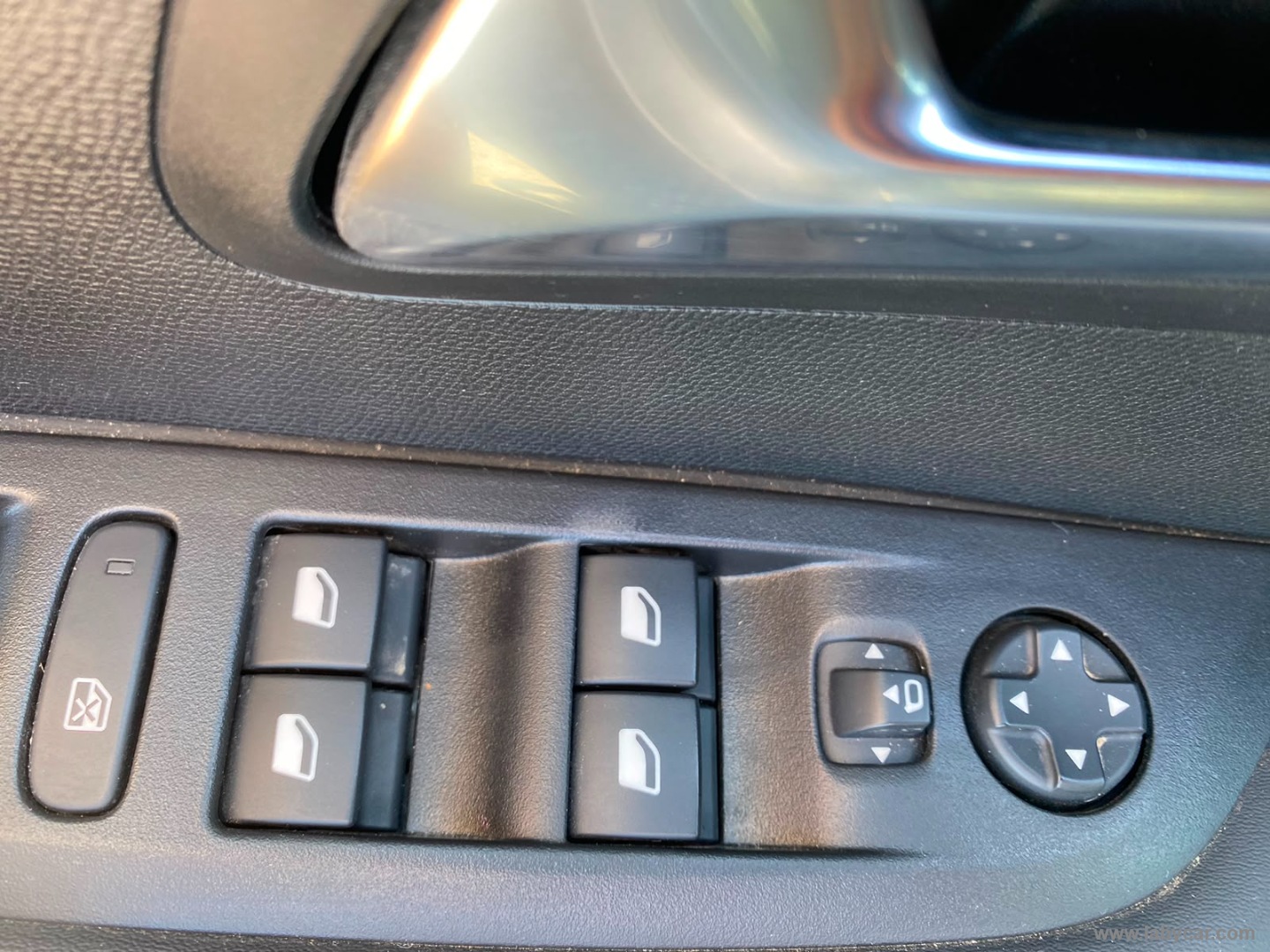Peugeot 208 Hybrid 110 e-DCS6 Allure - Immagine 19