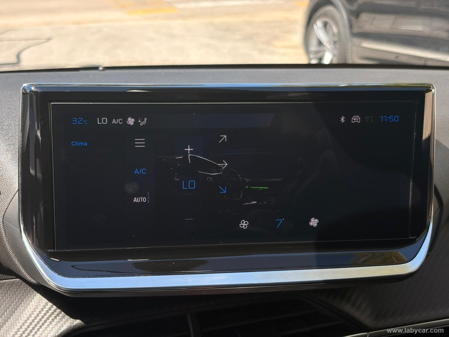 Peugeot 208 Hybrid 110 e-DCS6 Allure - Immagine 19