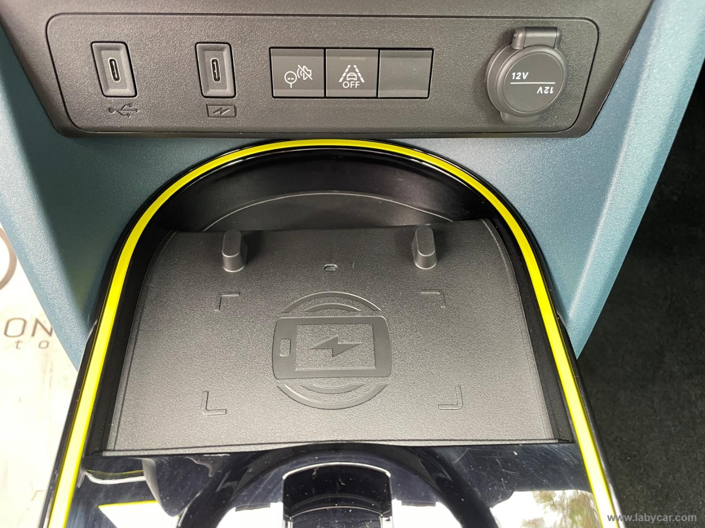 Fiat Grande Panda 1.2 Hybrid 110 S&S La Prima - Immagine 19