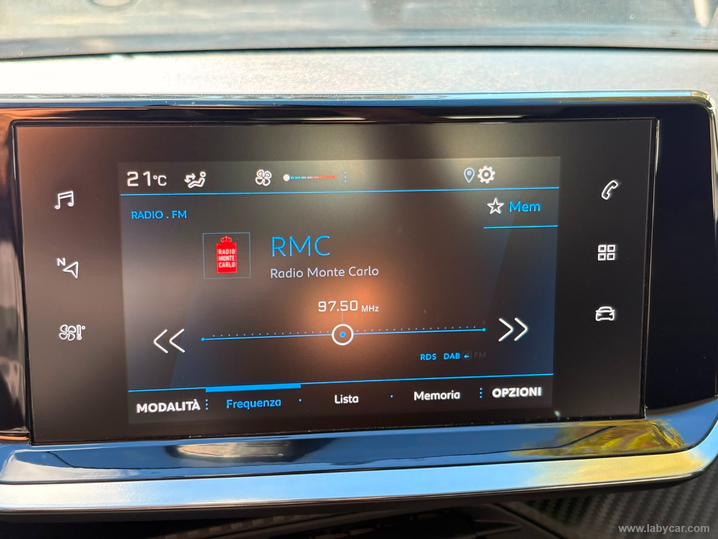 Peugeot 208 BlueHDi 100 S&S 5p. Active - Immagine 19