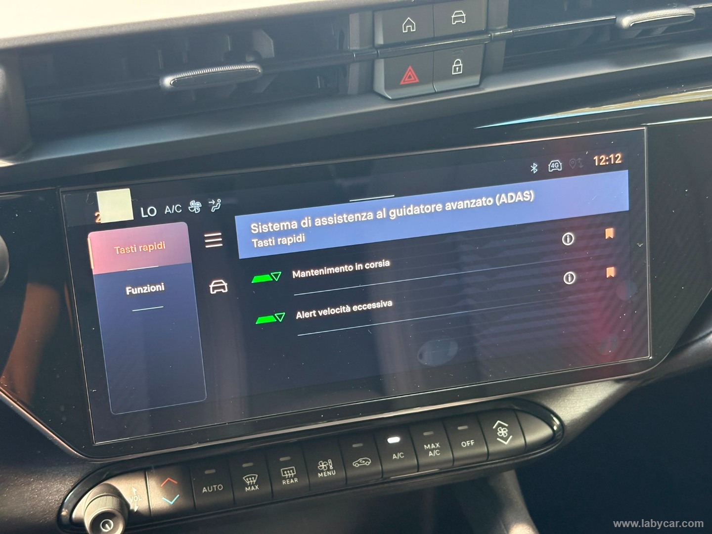 Alfa Romeo Junior 1.2 145 CV Hybrid eDCT6 Ti - Immagine 19
