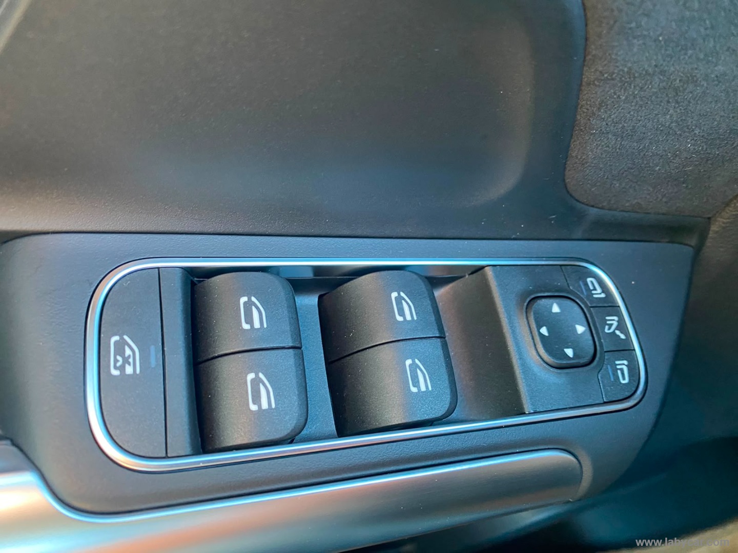 Mercedes-Benz Classe GLA 200 d Automatic AMG Line Extra - Immagine 19