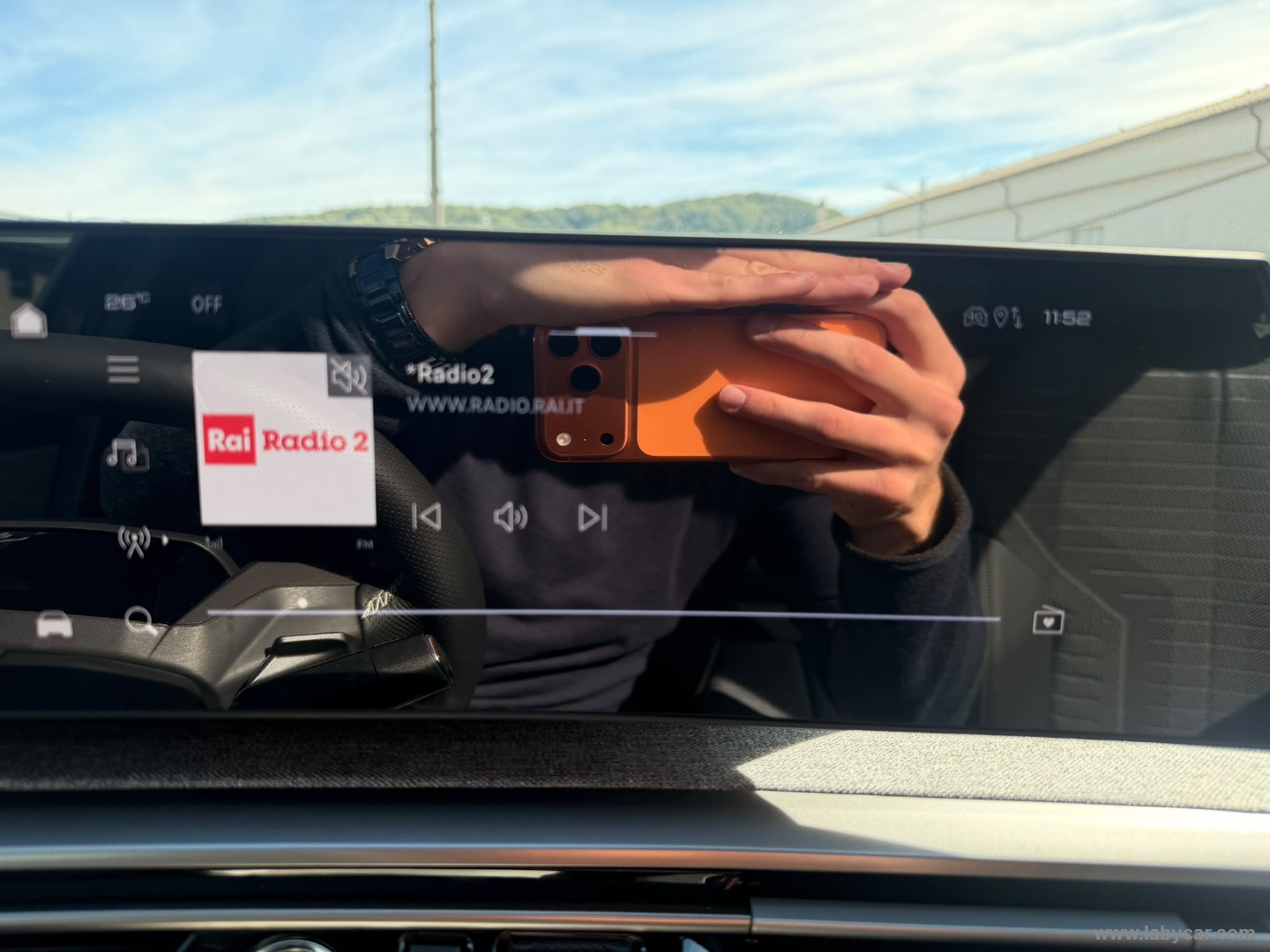 Peugeot 3008 Hybrid 145 e-DCS6 GT - Immagine 19