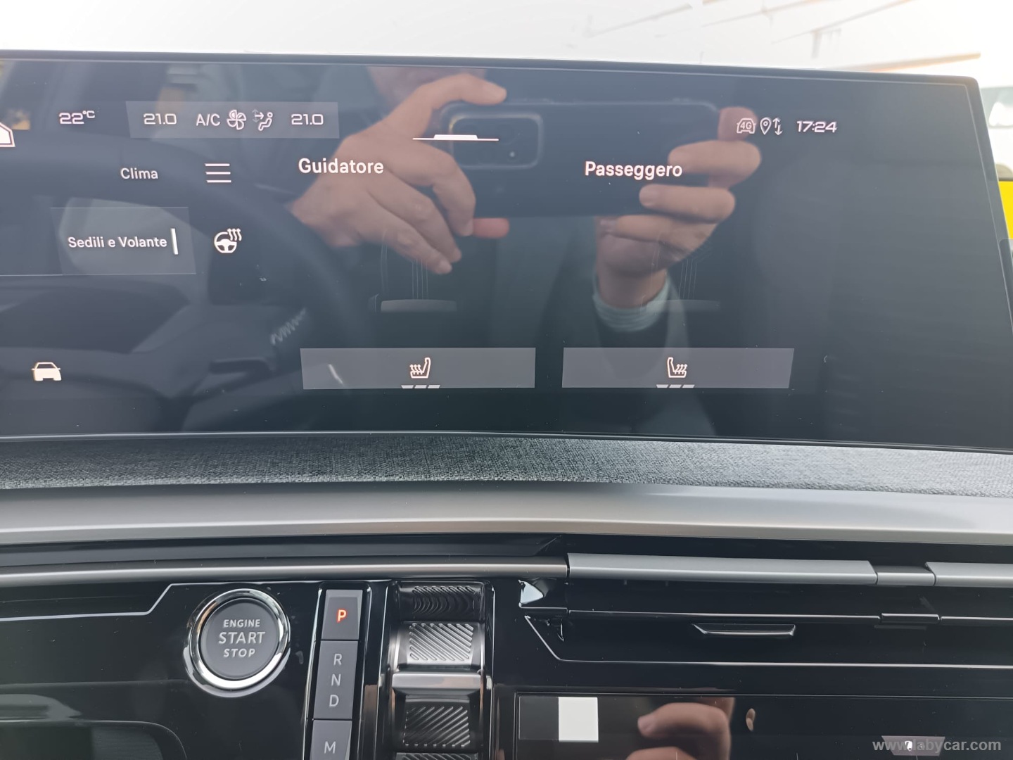 Peugeot 3008 Hybrid 145 e-DCS6 GT - Immagine 19