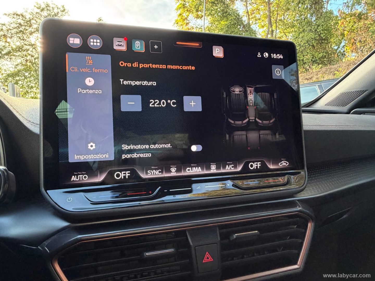 CUPRA Formentor 1.5 e-Hybrid DSG - Immagine 19