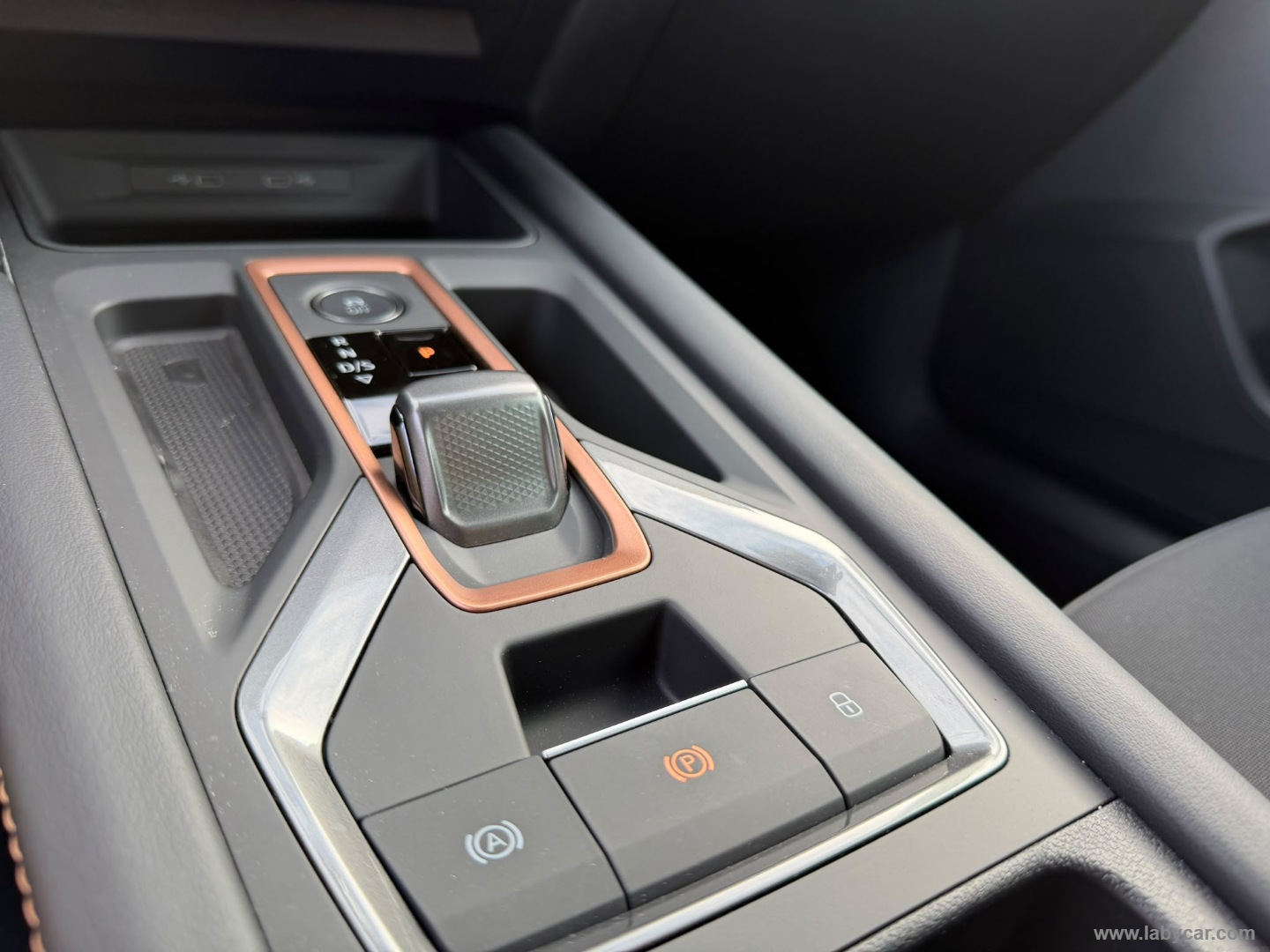 CUPRA Formentor 1.5 e-Hybrid DSG Business - Immagine 19