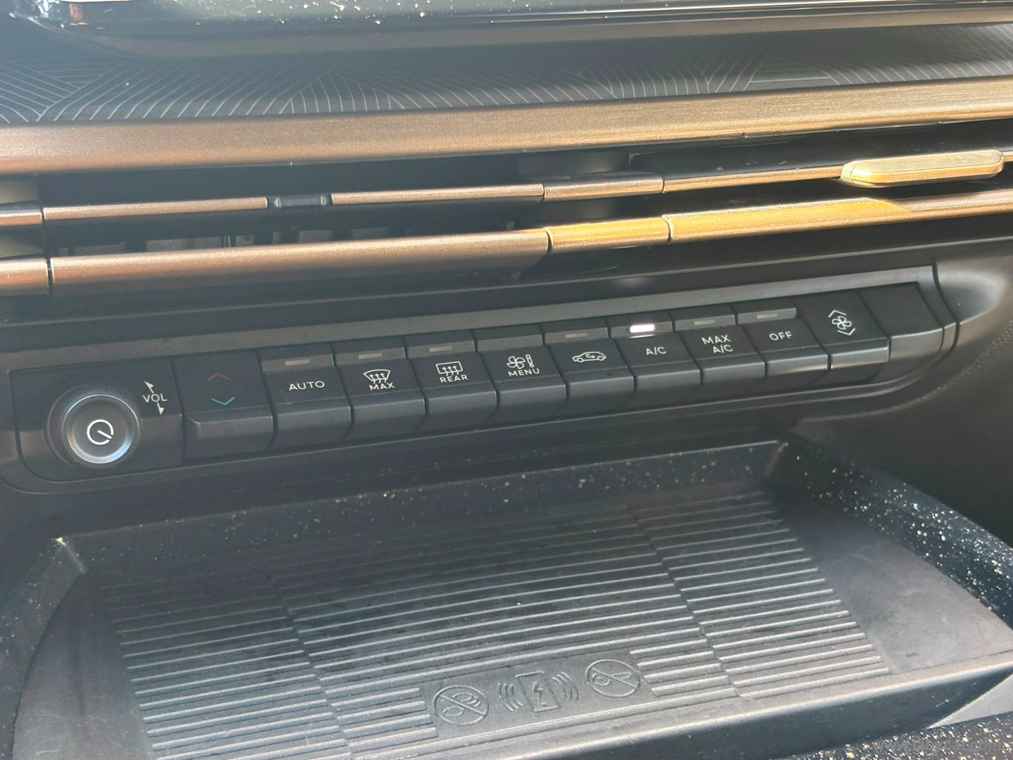 Lancia Ypsilon Hybrid e-DCT LX - Immagine 19
