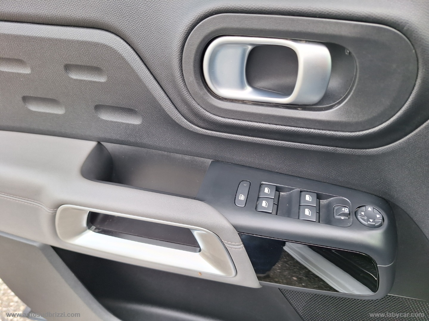 C5 Aircross BlueHDi 130 S&S EAT8 Shine - immagine 19