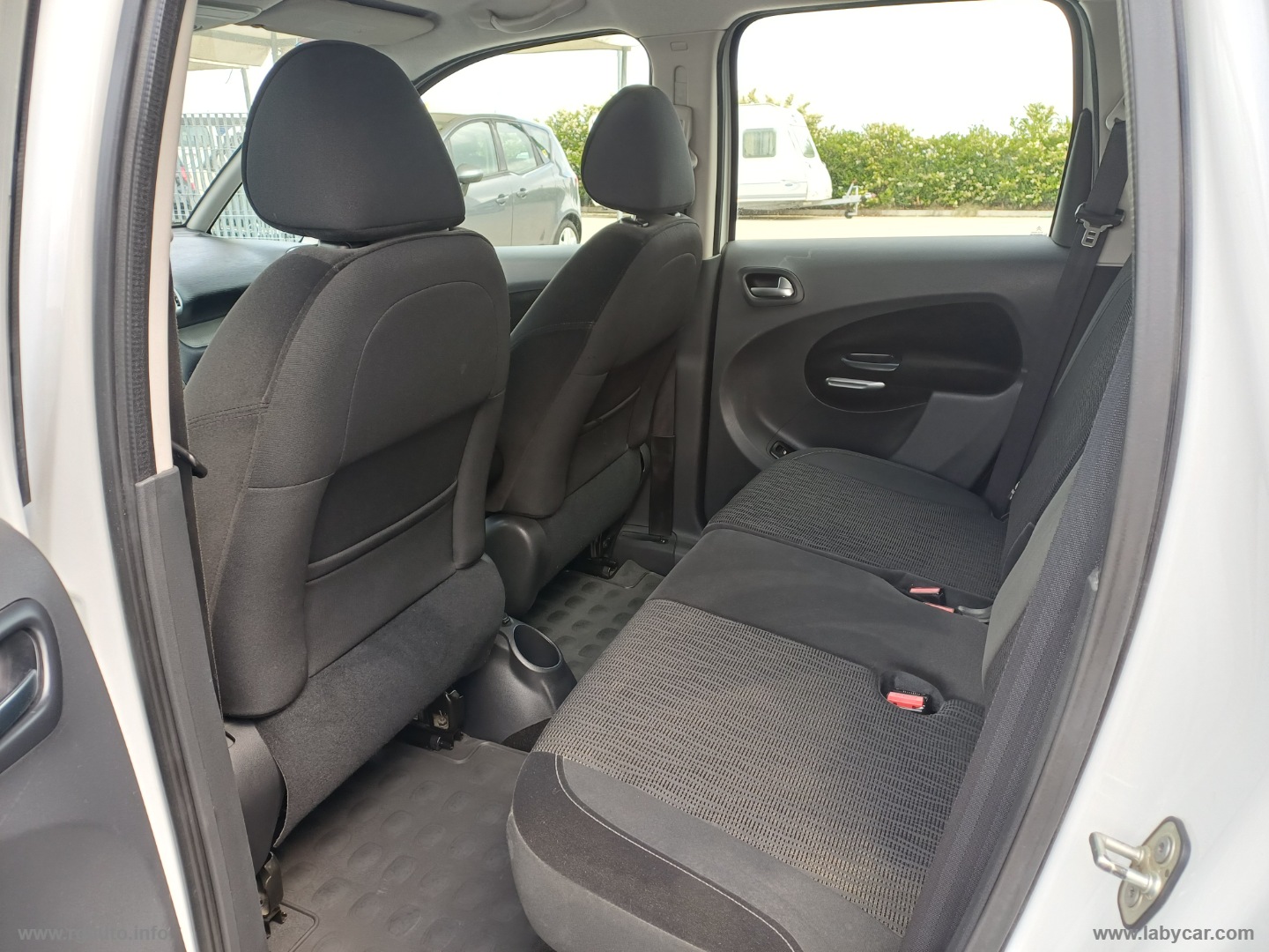 C3 Picasso 1.6 HDi 90 Exclusive - immagine 19