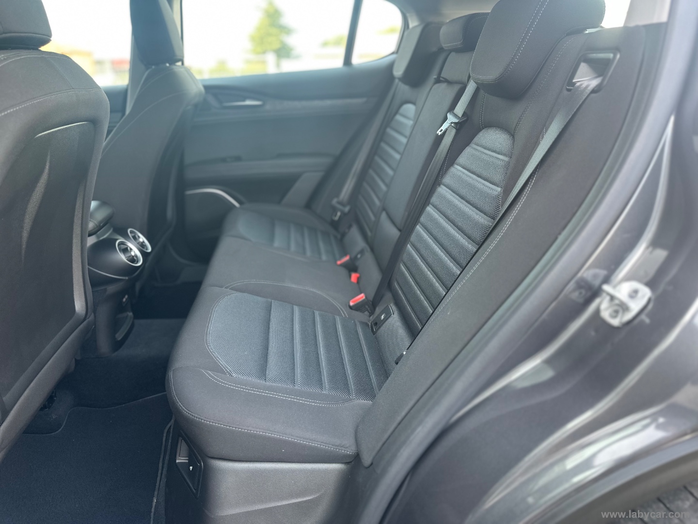 Stelvio 2.2 T.diesel 190 CV AT8 Q4 Bus. - immagine 19