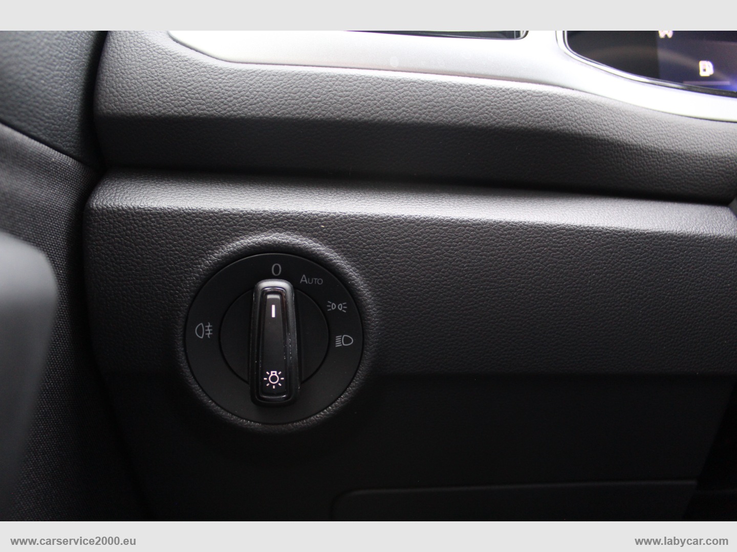 T-Roc 2.0 TDI SCR 150 CV DSG Life - immagine 19