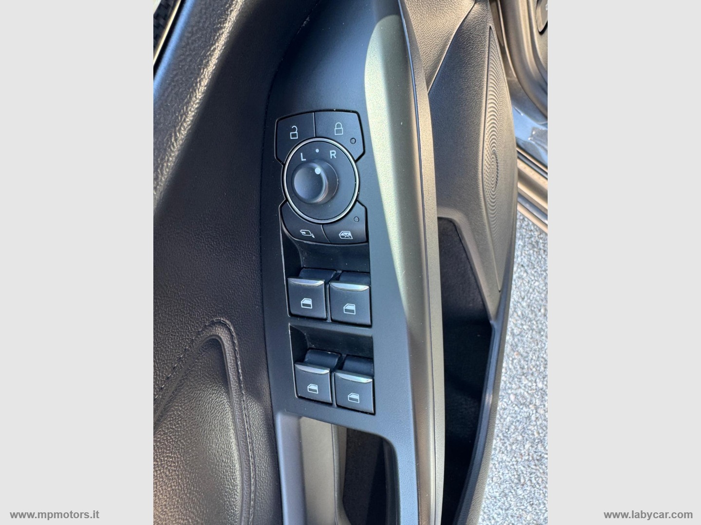 FOCUS ST-LINE 1.5 EcoBlue 115CV AUTOMATICA - immagine 19