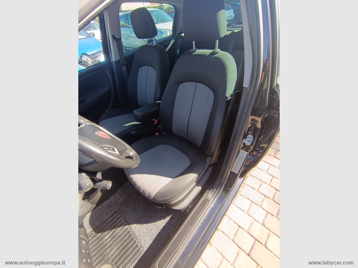 Punto 1.4 8V 5p. Easypower Lounge - immagine 19