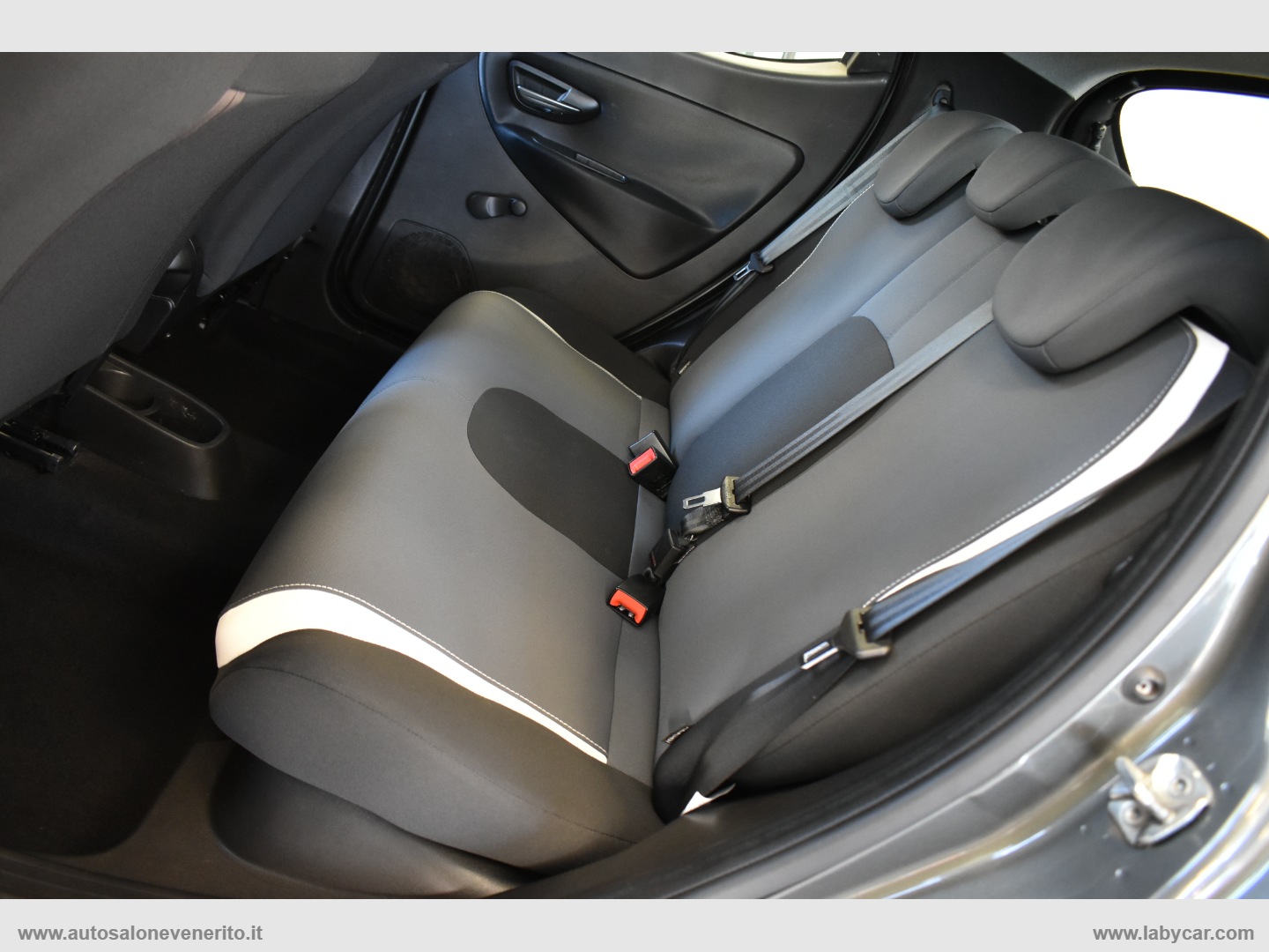 Ypsilon 1.2 69 CV 5p. Elefantino - immagine 19