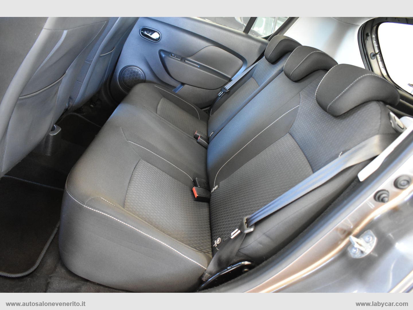 Sandero Streetway 1.5 Blue dCi 75CV Comf - immagine 19