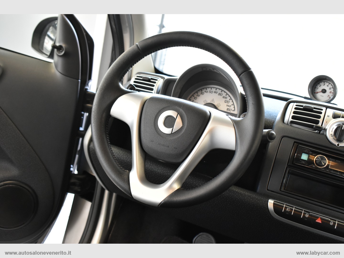 fortwo 1000 52 kW MHD coupé passion - immagine 19