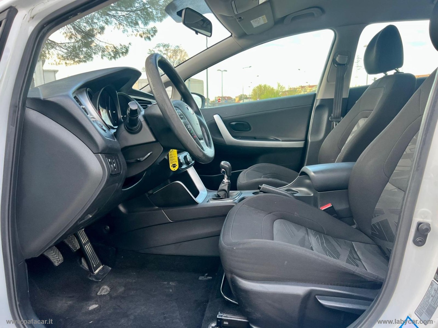 cee d 1.6 CRDi 110 CV SW Active - immagine 19